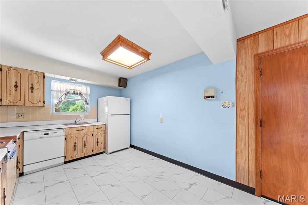 3223 Lin Tel Road St. Louis, MO 63125 - Photo 9 of 39 Gallery Image 9