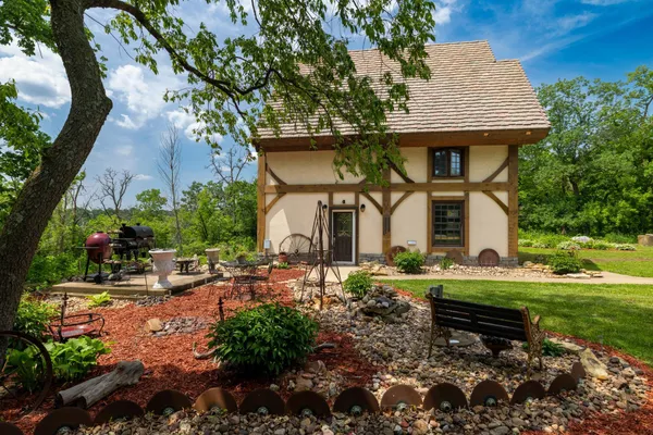 $859,900 | W11333 862nd Street, River Falls, WI 54022