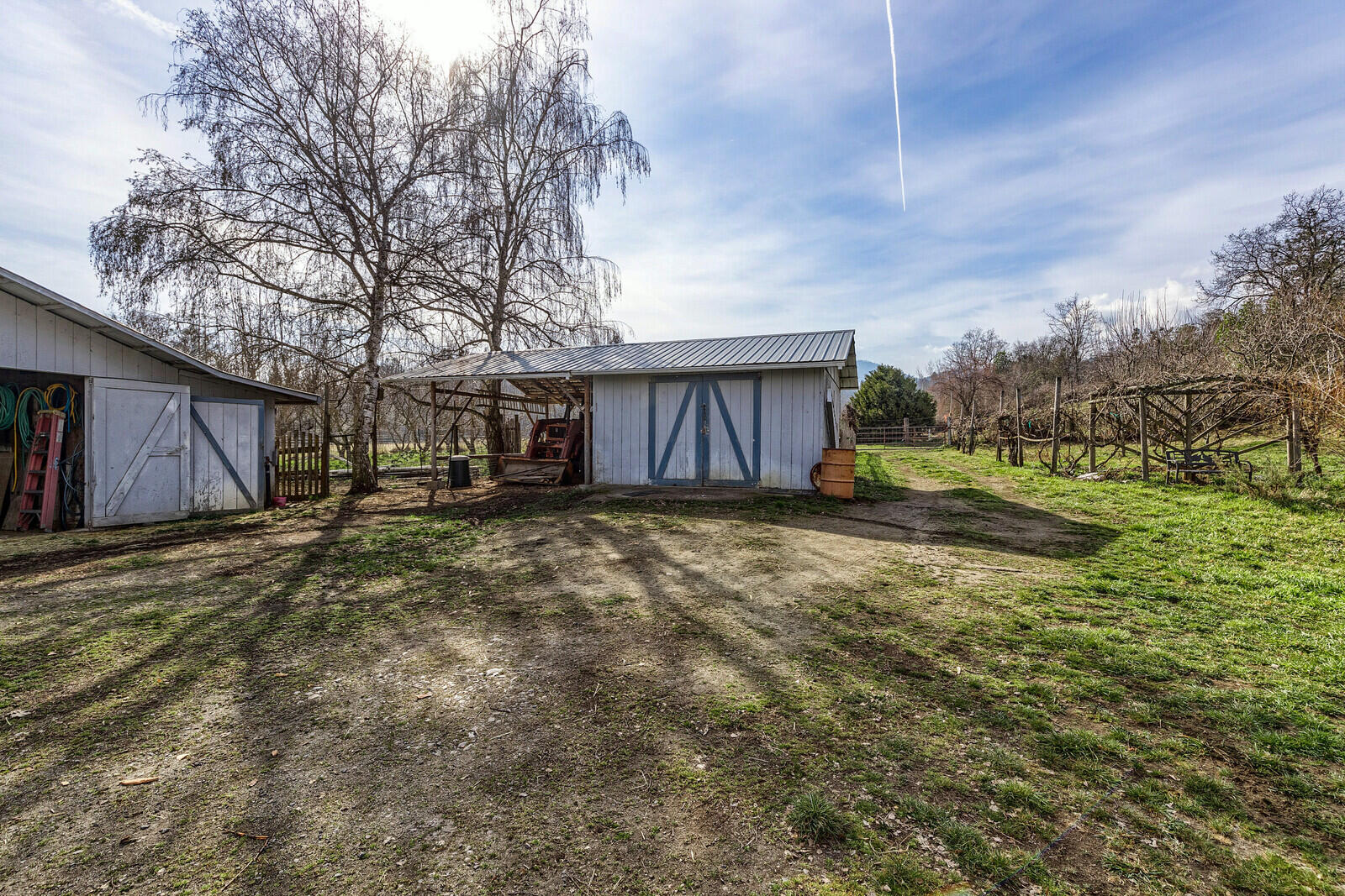 2779 Camp Baker Road Medford, OR 97501 - Photo 9 of 65 09_CBR_9_mls