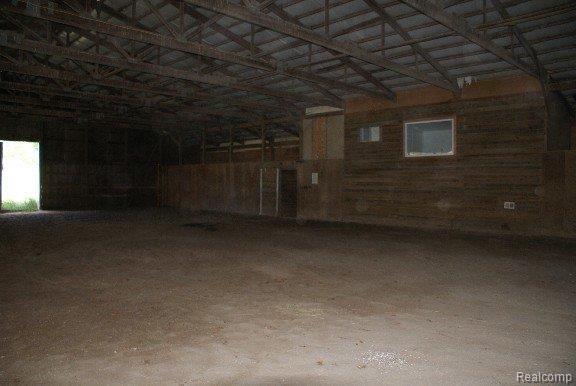 735 South Van Road Holly, MI 48442 - Photo 17 of 19 DSC02528-mfsopt