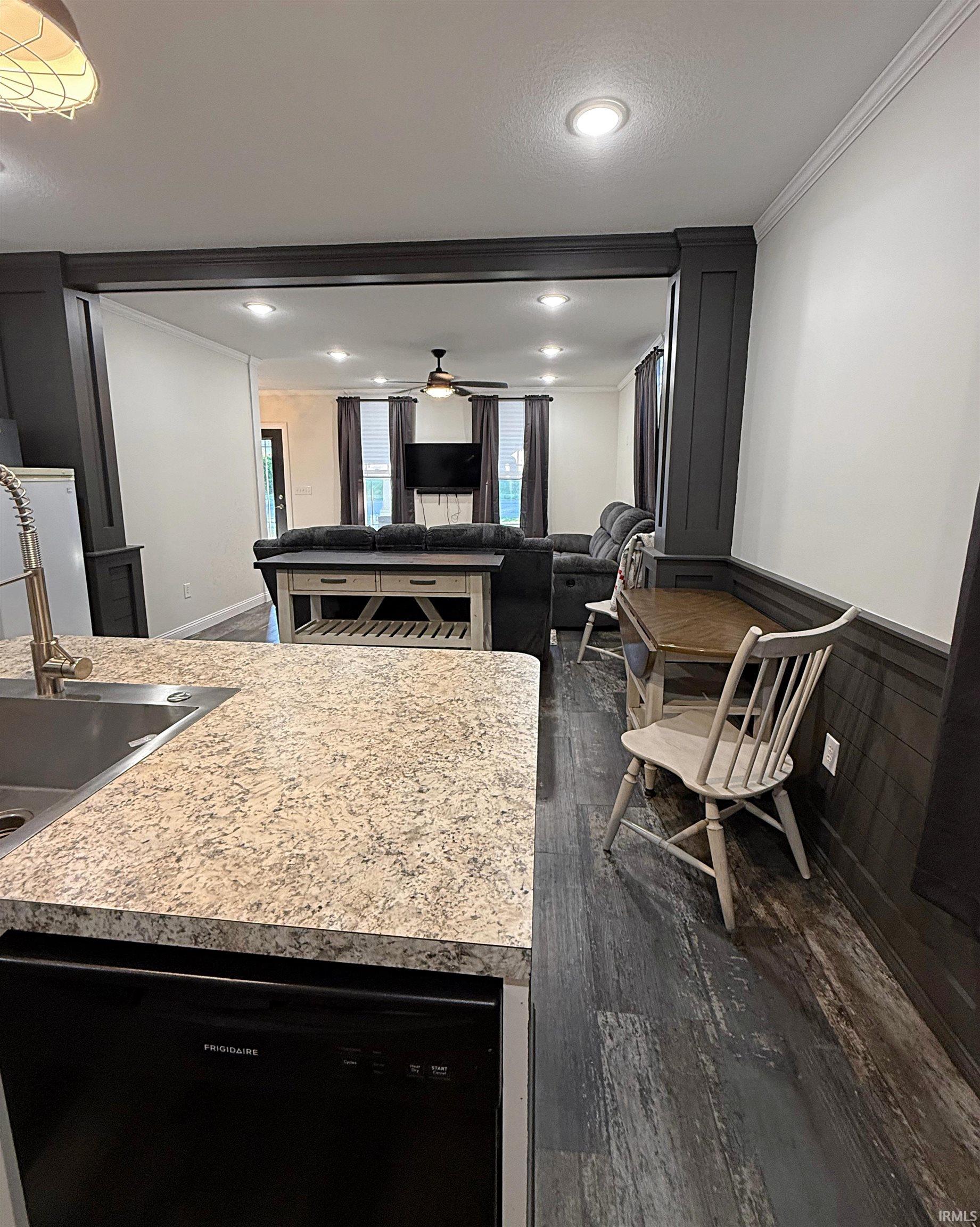 705 Southwest 1st Street Washington, IN 47501 - Photo 11 of 29