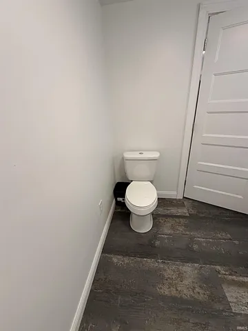 $179,900 | 705 Southwest 1st Street, Washington, IN 47501