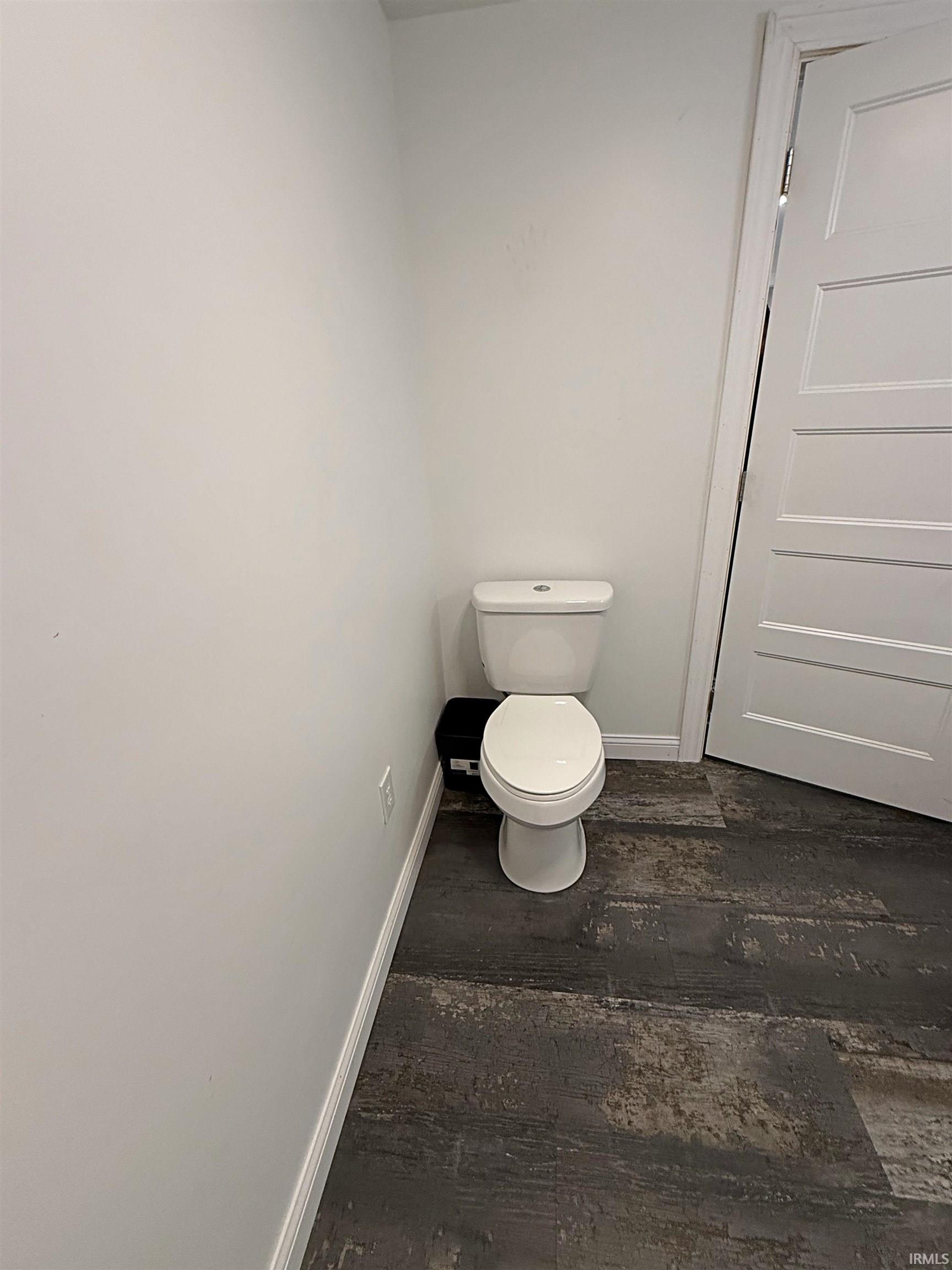 705 Southwest 1st Street Washington, IN 47501 - Photo 19 of 29