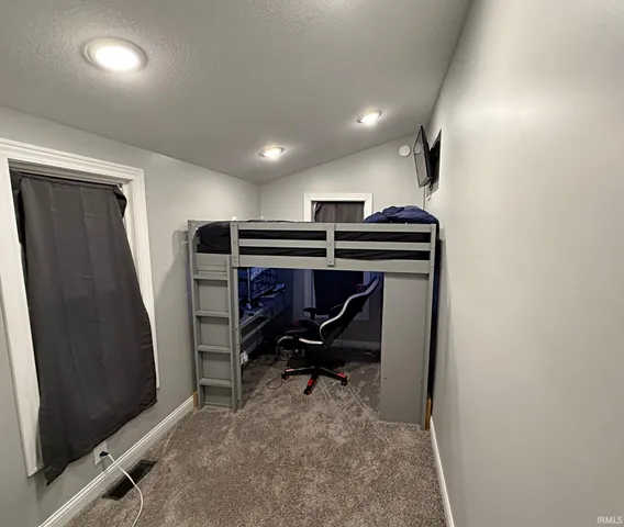 $179,900 | 705 Southwest 1st Street, Washington, IN 47501