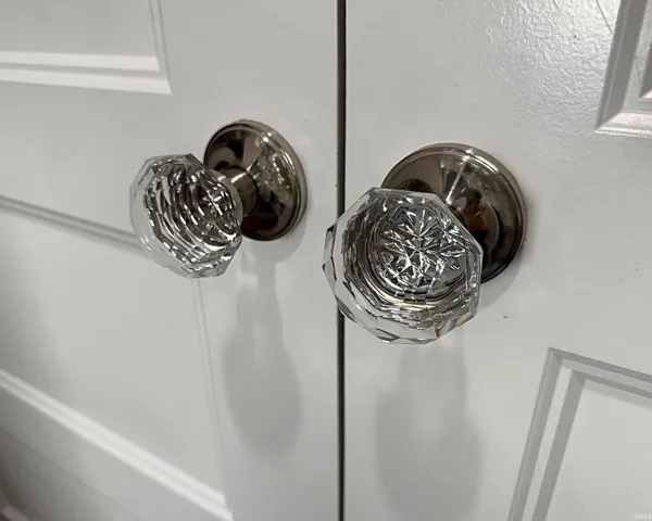 $179,900 | 705 Southwest 1st Street, Washington, IN 47501