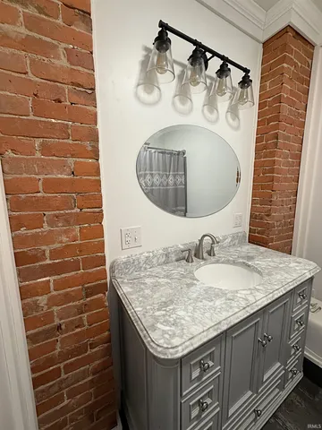 $179,900 | 705 Southwest 1st Street, Washington, IN 47501