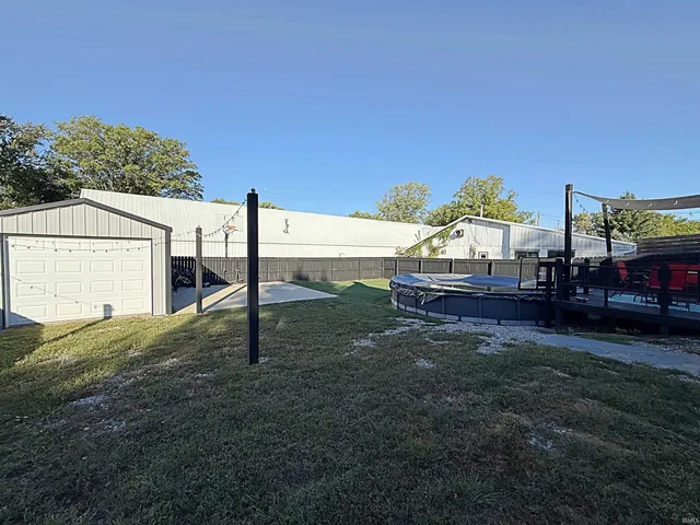 $179,900 | 705 Southwest 1st Street, Washington, IN 47501