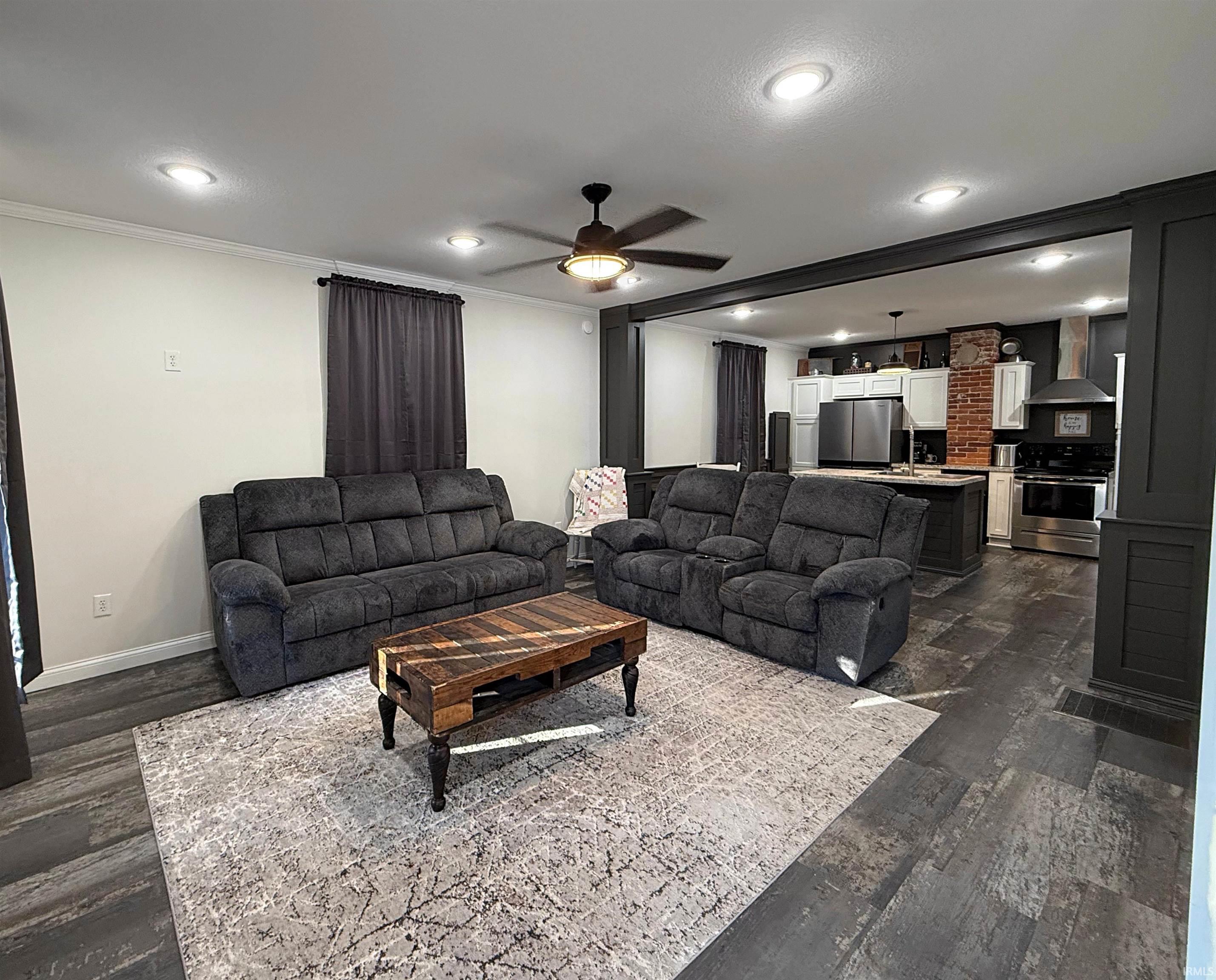 705 Southwest 1st Street Washington, IN 47501 - Photo 3 of 29