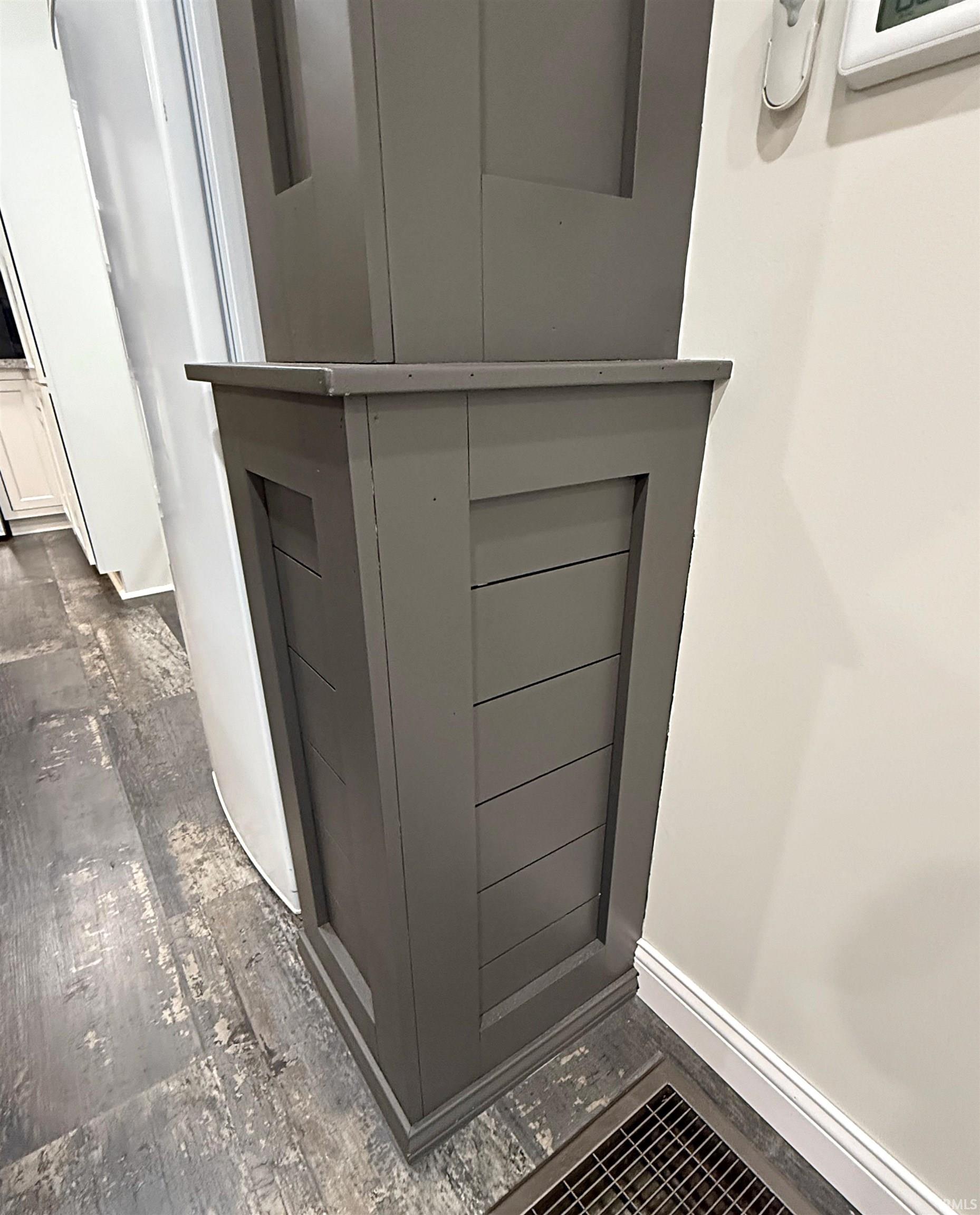 705 Southwest 1st Street Washington, IN 47501 - Photo 10 of 29