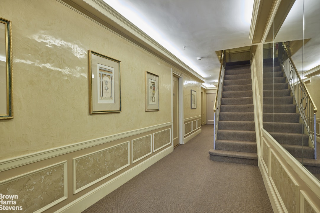 4 East 82nd Street, Unit 3R Manhattan, NY 10028 - Photo 5 of 8