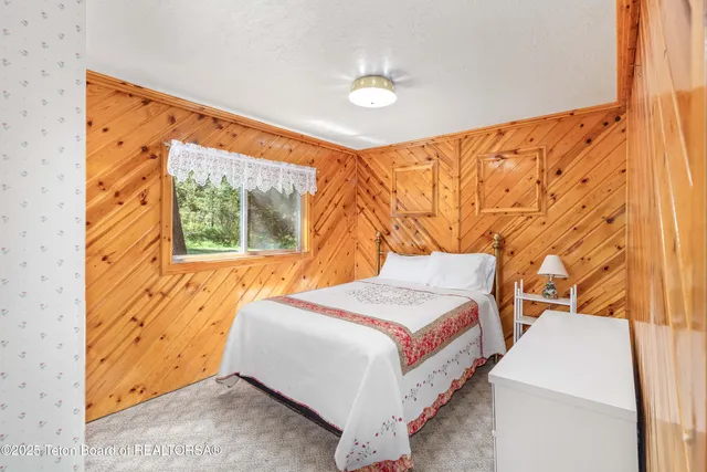 $899,000 | 627 Grandview Drive, Alpine, WY 83128