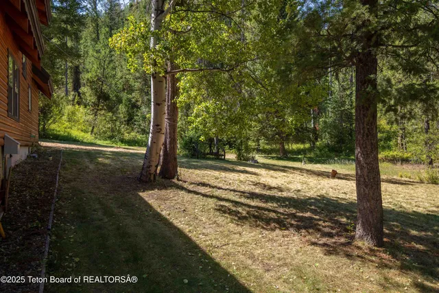 $899,000 | 627 Grandview Drive, Alpine, WY 83128