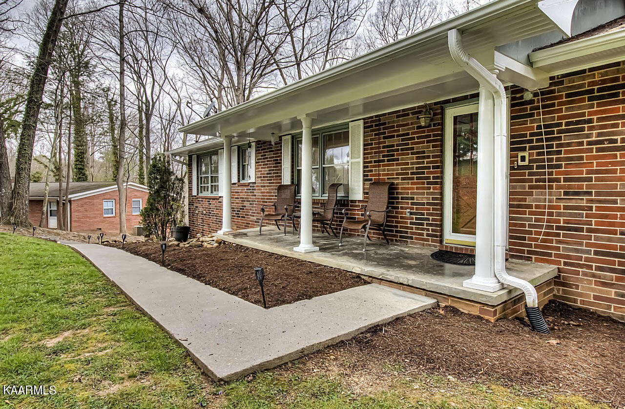 117 Wedgewood Road Oak Ridge, TN 37830 - Photo 5 of 29 Gallery Image 5