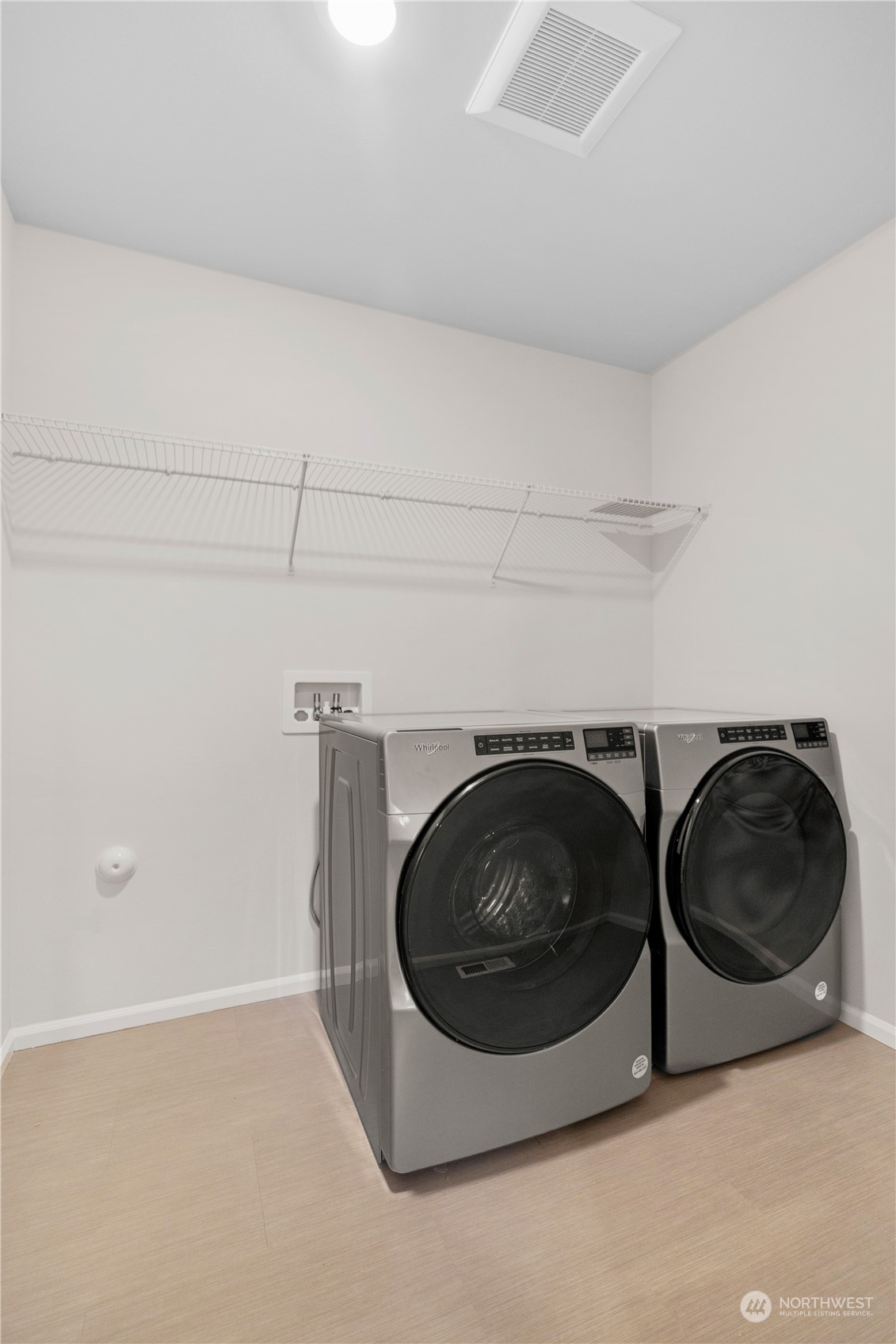 1341 Cascade Street Sultan, WA 98294 - Photo 22 of 39 a utility room with dryer and washer