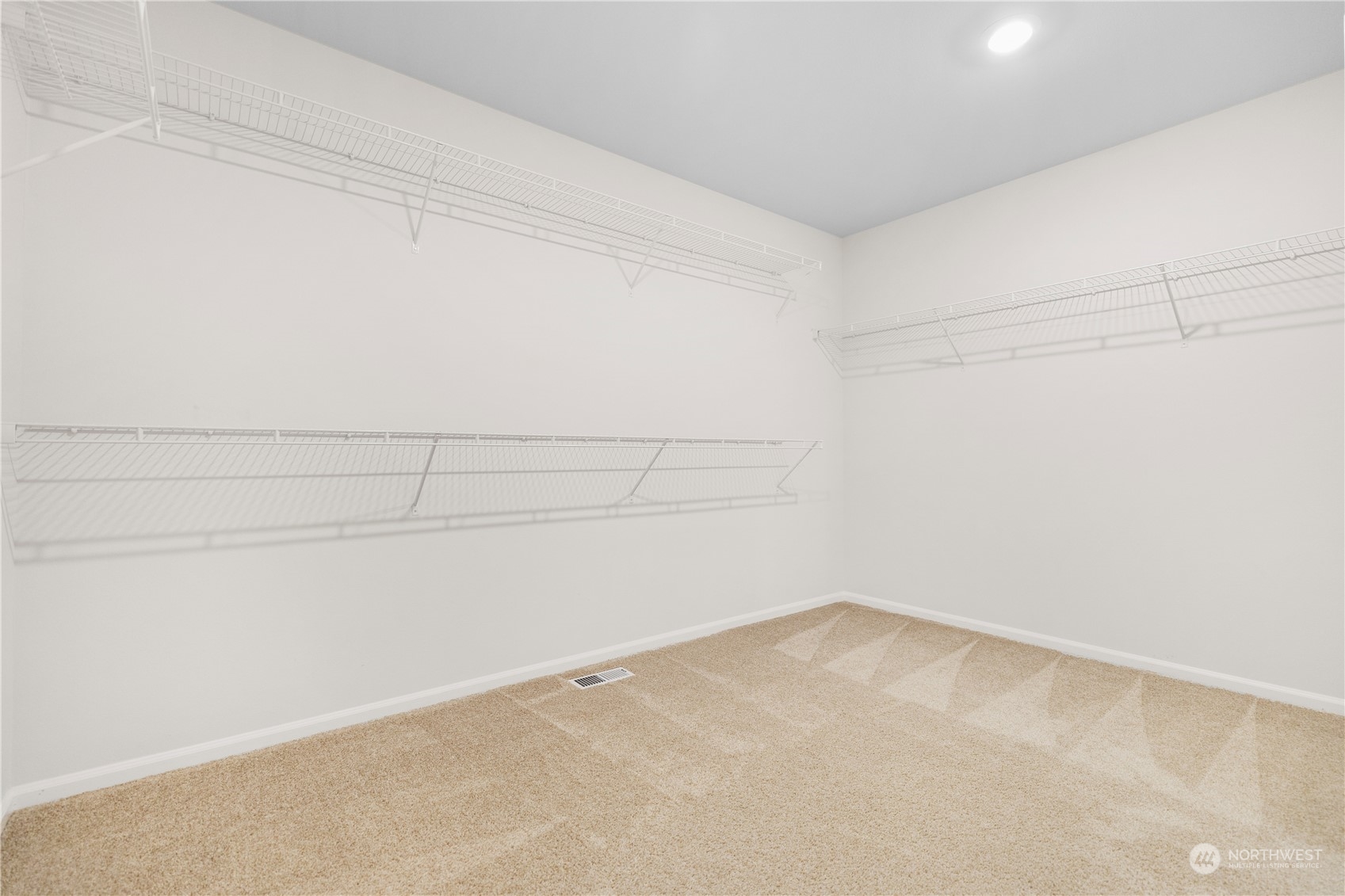 1341 Cascade Street Sultan, WA 98294 - Photo 27 of 39 a view of a room