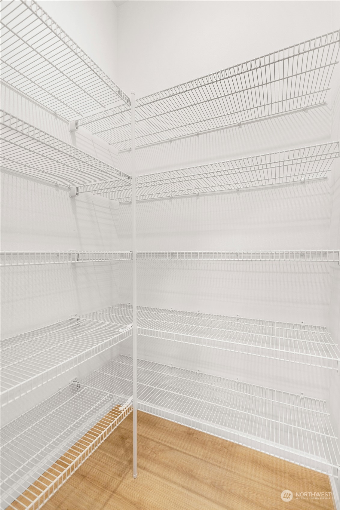 1341 Cascade Street Sultan, WA 98294 - Photo 28 of 39 a bathroom with a bathtub