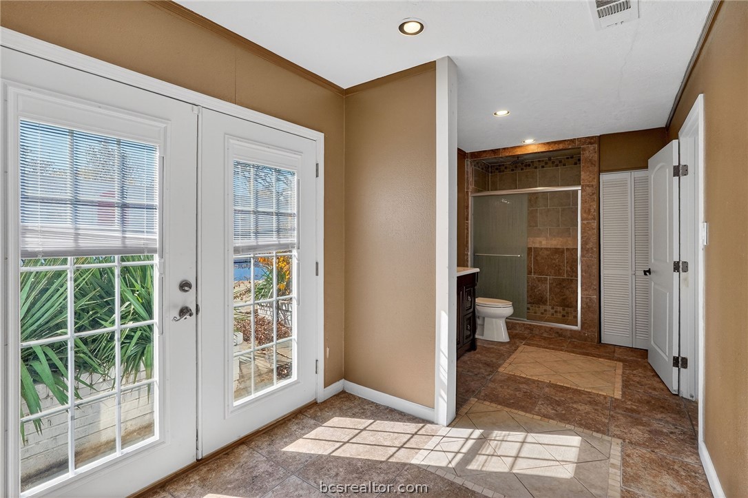 607 South Haswell Drive Bryan, TX 77803 - Photo 17 of 50