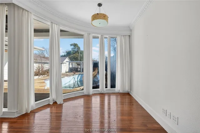 $499,900 | 607 South Haswell Drive, Bryan, TX 77803