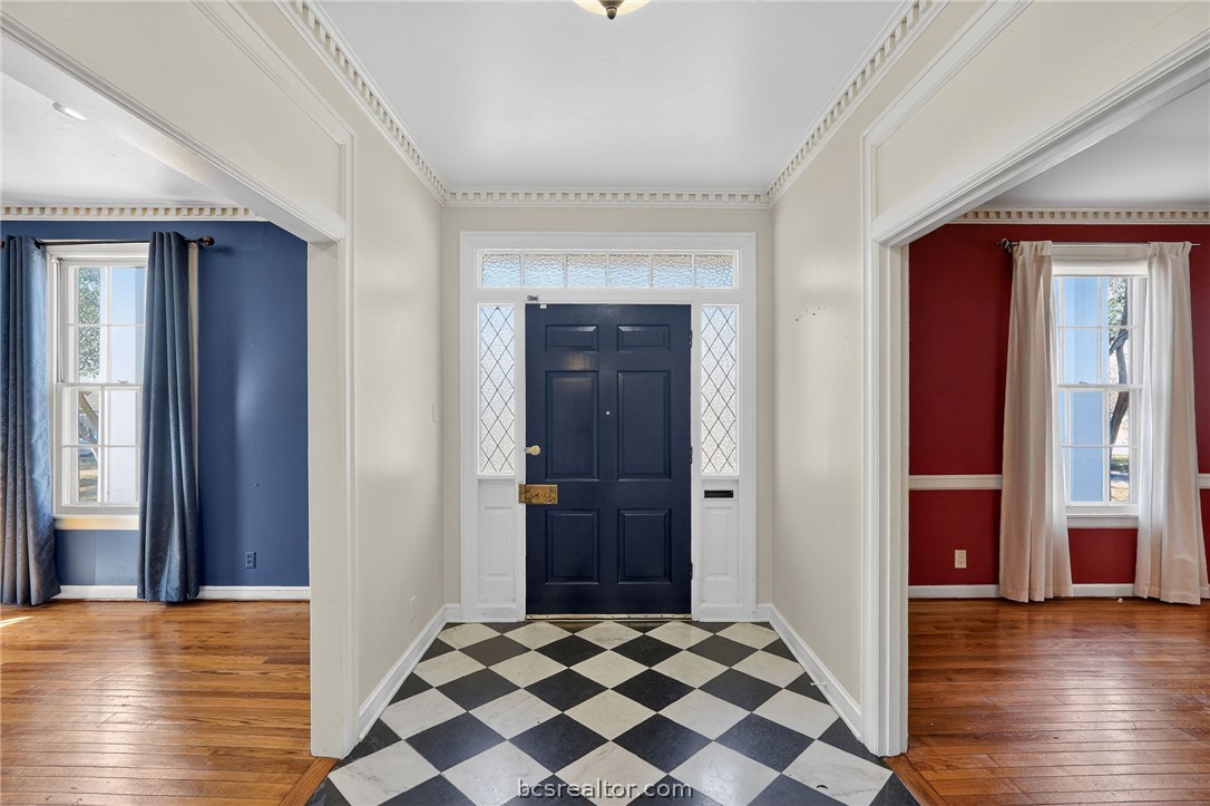 607 South Haswell Drive Bryan, TX 77803 - Photo 3 of 50