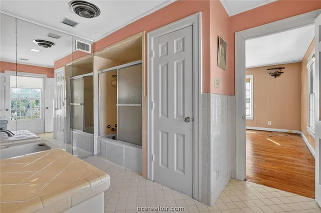 $499,900 | 607 South Haswell Drive, Bryan, TX 77803