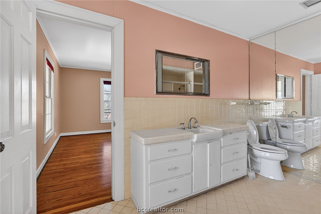 607 South Haswell Drive Bryan, TX 77803 - Photo 37 of 50