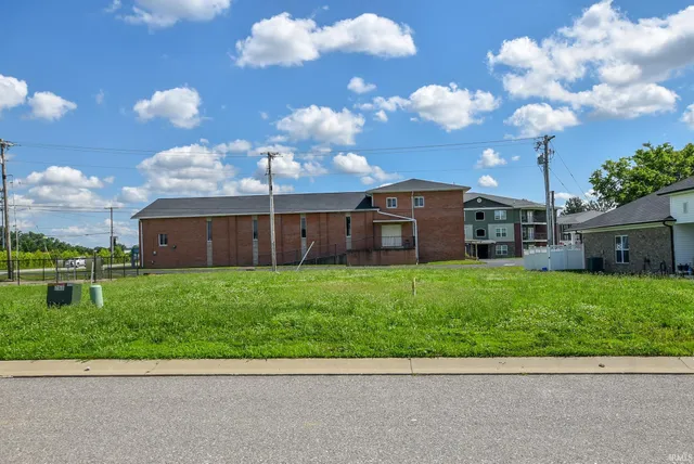 $55,500 | 8523 Pebble Creek Drive, Newburgh, IN 47630