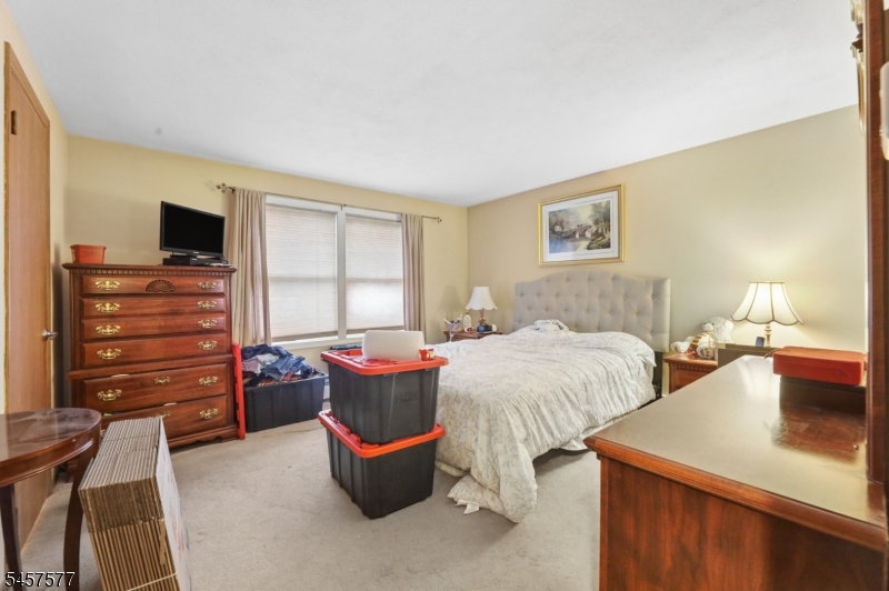 15 Garfield Road Parsippany, NJ 07054 - Photo 14 of 33 Gallery Image 14