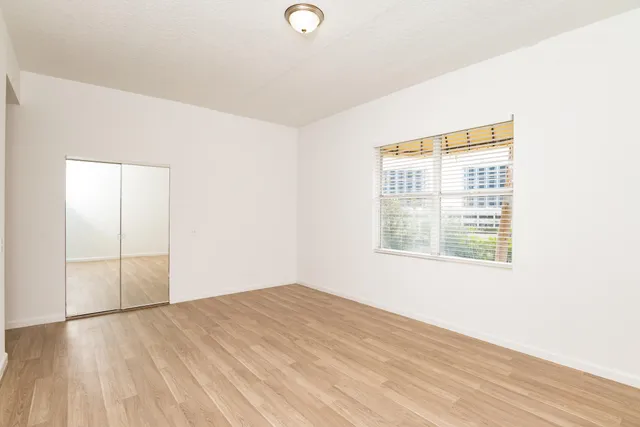 $2,250 | 1650 Presidential Way, Unit 306, West Palm Beach, FL 33401