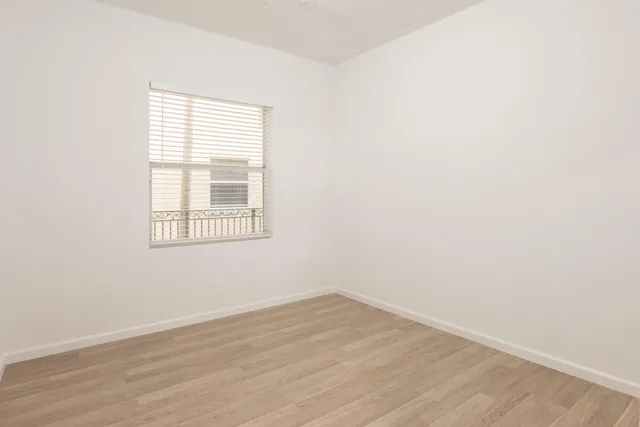 $2,250 | 1650 Presidential Way, Unit 306, West Palm Beach, FL 33401