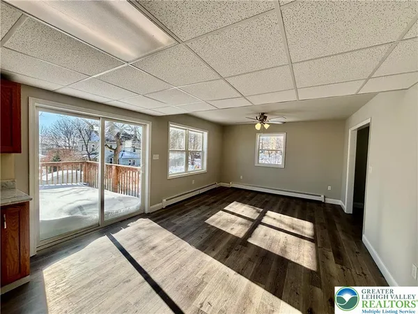 $2,100 | 818 William Street, Pen Argyl, PA 18072