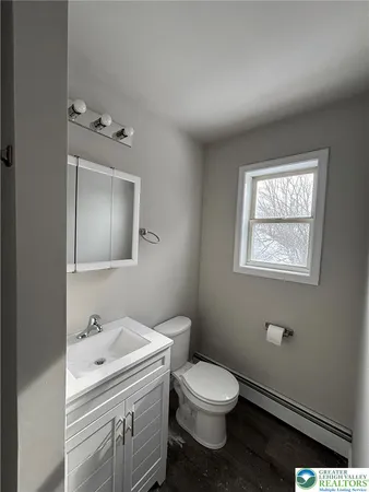 $2,100 | 818 William Street, Pen Argyl, PA 18072