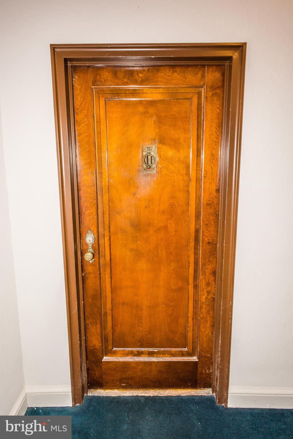 221 Ridgemede Road, Unit 409 Baltimore, MD 21210 - Photo 5 of 16