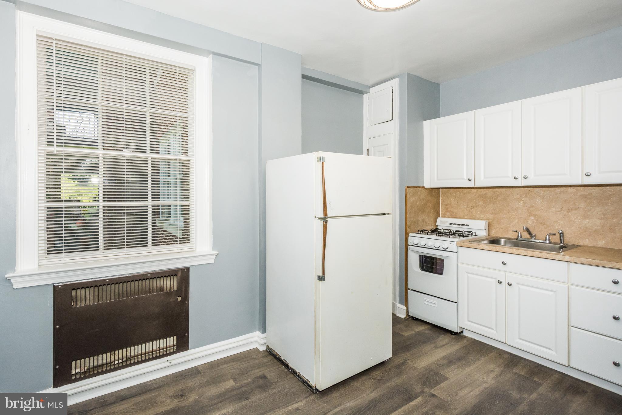 221 Ridgemede Road, Unit 409 Baltimore, MD 21210 - Photo 10 of 16