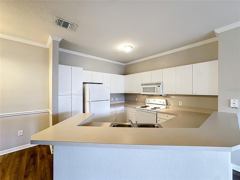 3593 Conroy Road, Unit 433 Orlando, FL 32839 - Photo 13 of 60 Gallery Image 13