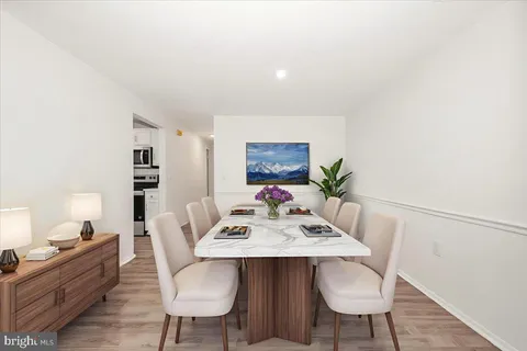 $285,000 | 18140 Chalet Drive, Unit 7303, Germantown, MD 20874