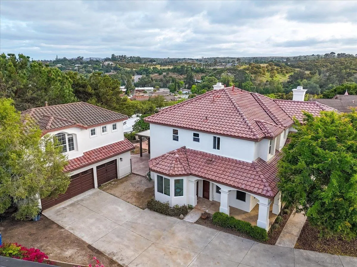 2196 Kirkcaldy Road Fallbrook, CA 92028 - Photo 47 of 57 an aerial view of a house with a yard