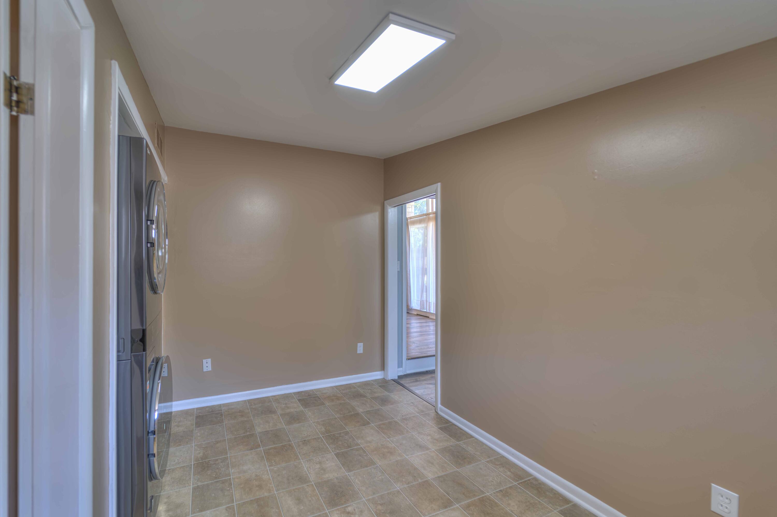 740 Briarcliff Road Jackson, MI 49203 - Photo 21 of 30 407 Briarcliff 27