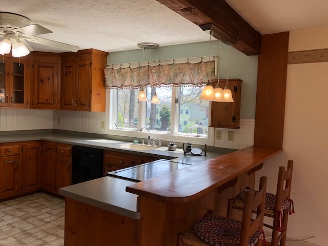 93 Kingston Road Exeter, NH 03833 - Photo 11 of 40