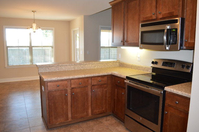 639 Fulton Loop Foley, AL 36535 - Photo 2 of 17