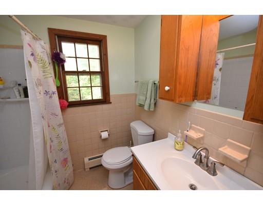 36 Alpine Drive Amherst, MA 01002 - Photo 23 of 30