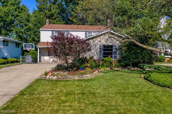 $345,000 | 6697 Forest Glen Avenue, Solon, OH 44139
