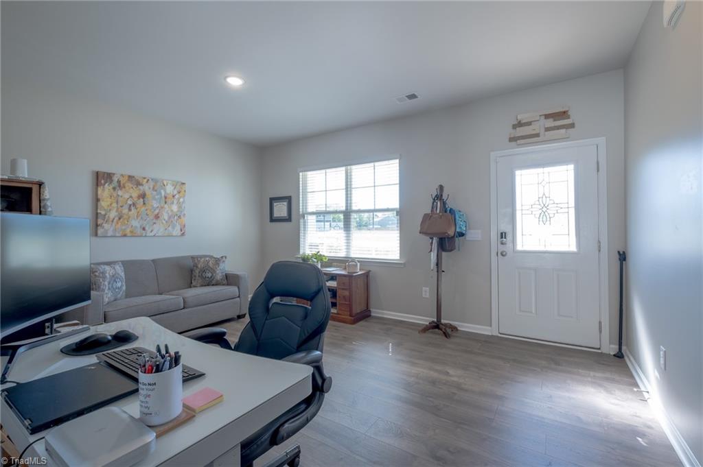 211 Roseberry Loop Burlington, NC 27215 - Photo 11 of 25