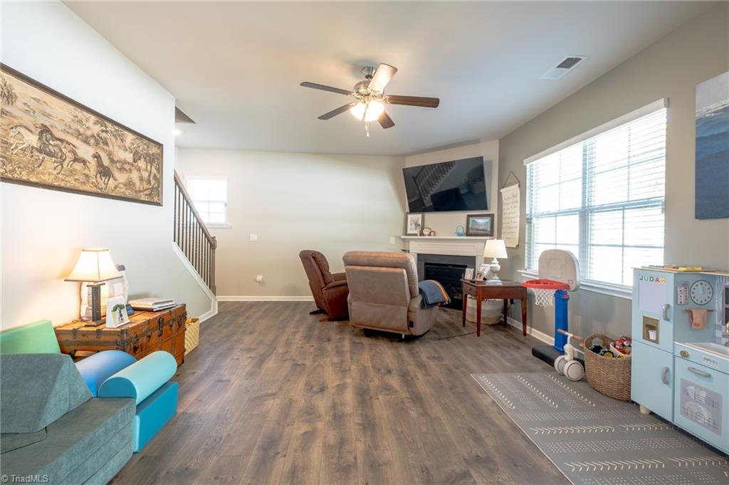 211 Roseberry Loop Burlington, NC 27215 - Photo 9 of 25