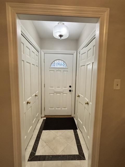 608 6th Place Southwest Washington, DC 20024 - Photo 5 of 65 Enter the home to a classic and charming foyer.