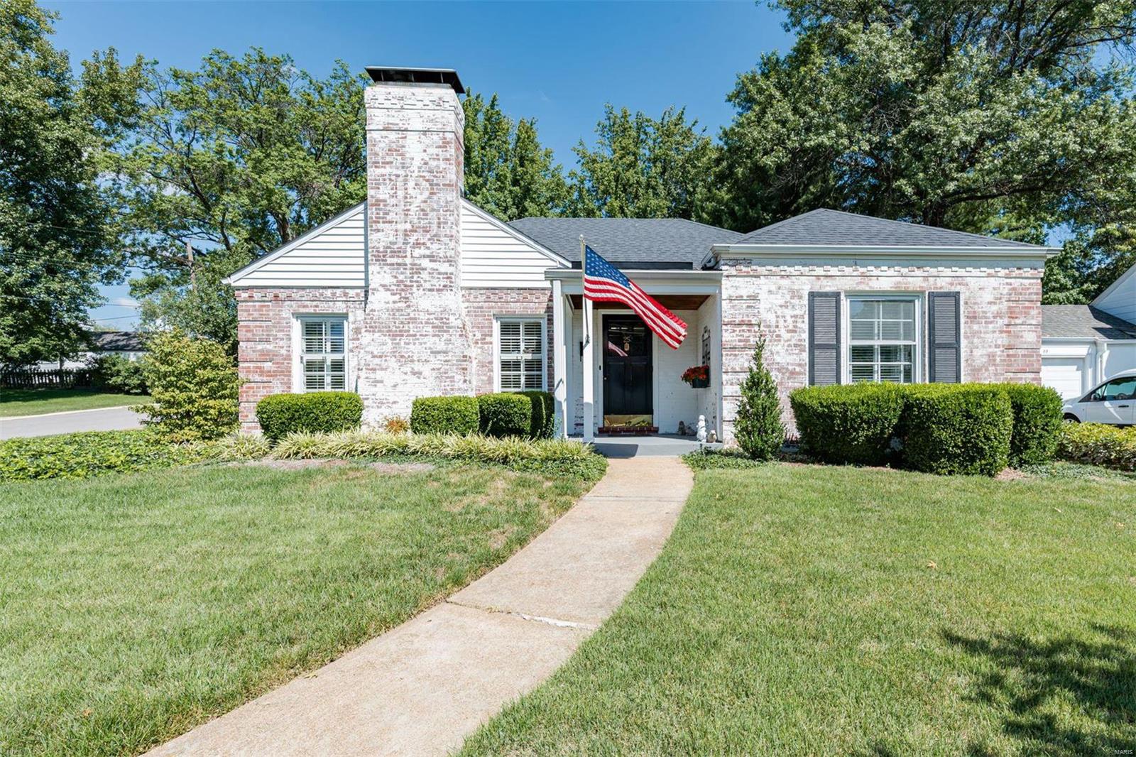 25 Hillard Road St. Louis, MO 63122 - Photo 1 of 31 Gallery Image 1