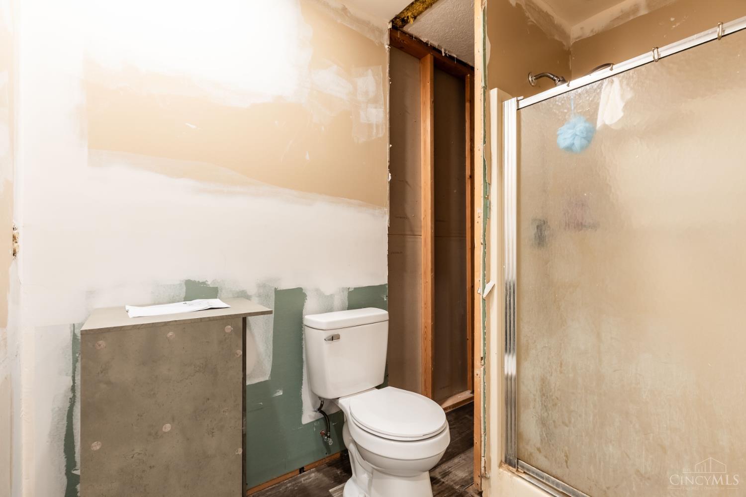 10467 West Mill Road Cincinnati, OH 45240 - Photo 21 of 38 Gallery Image 21