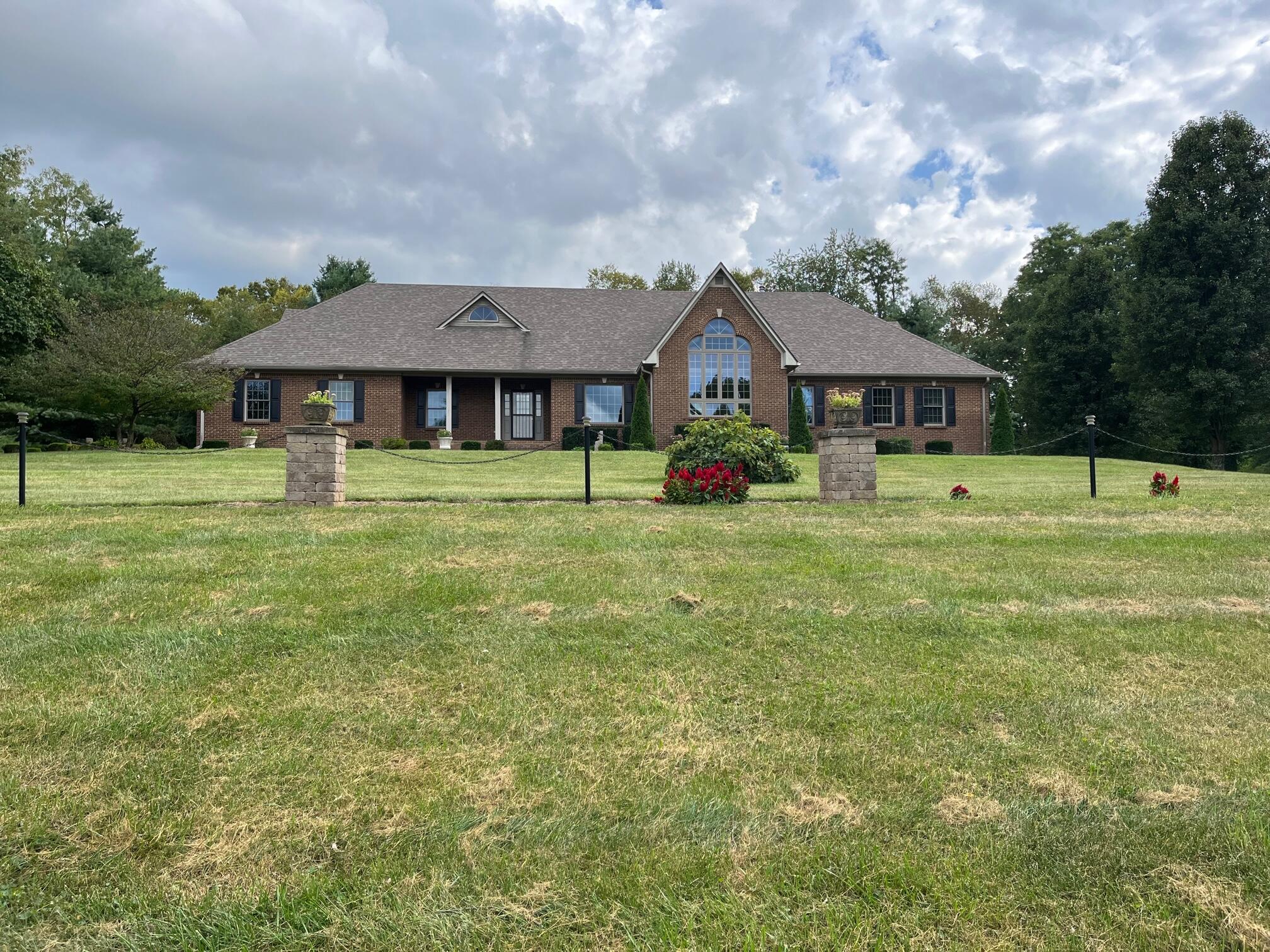 288 Gentry Road Lexington, KY 40509 - Photo 2 of 26 288 Gentry 2