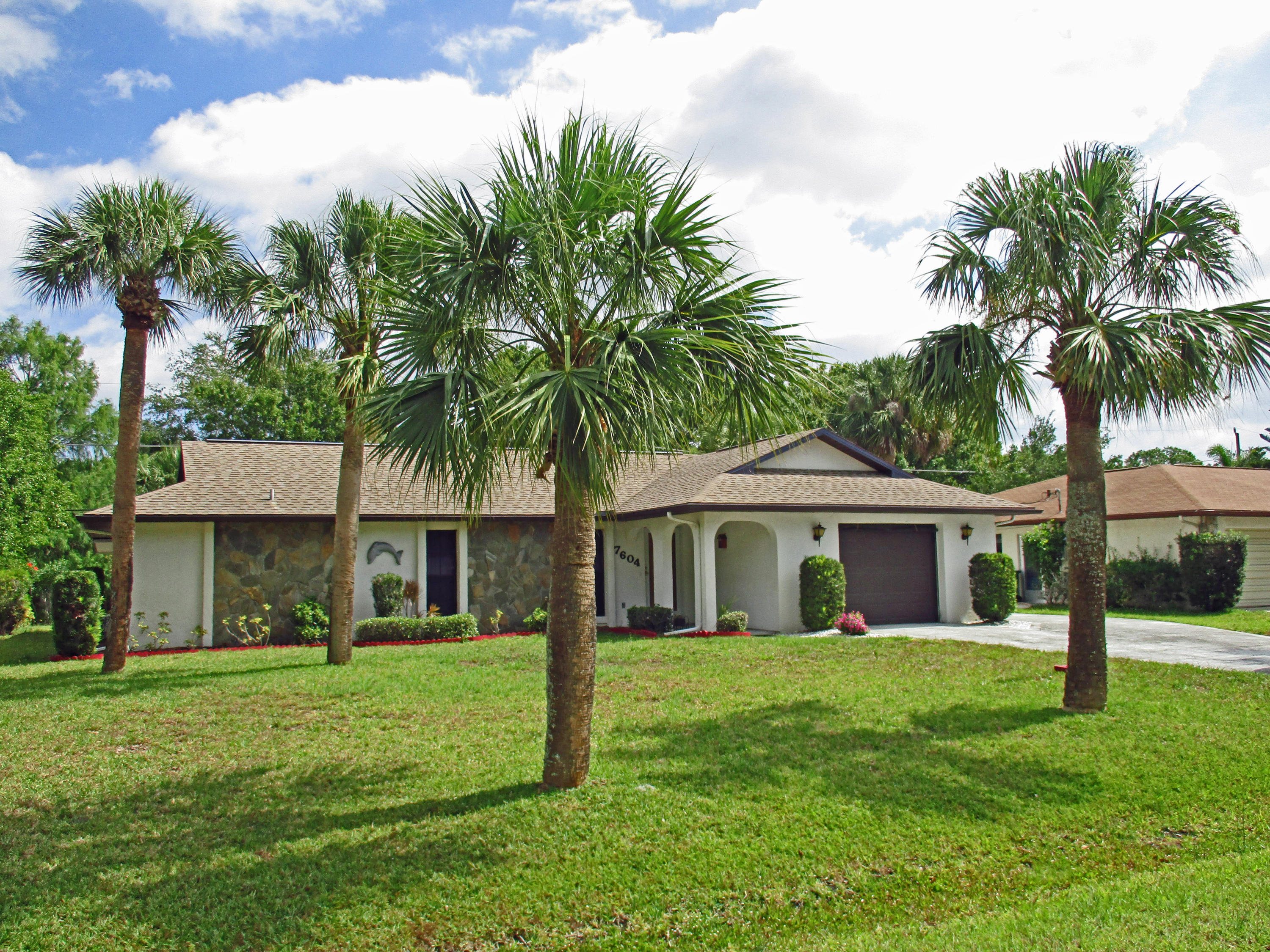 7604 Kenwood Road Fort Pierce, FL 34951 - Photo 1 of 21 Front of home