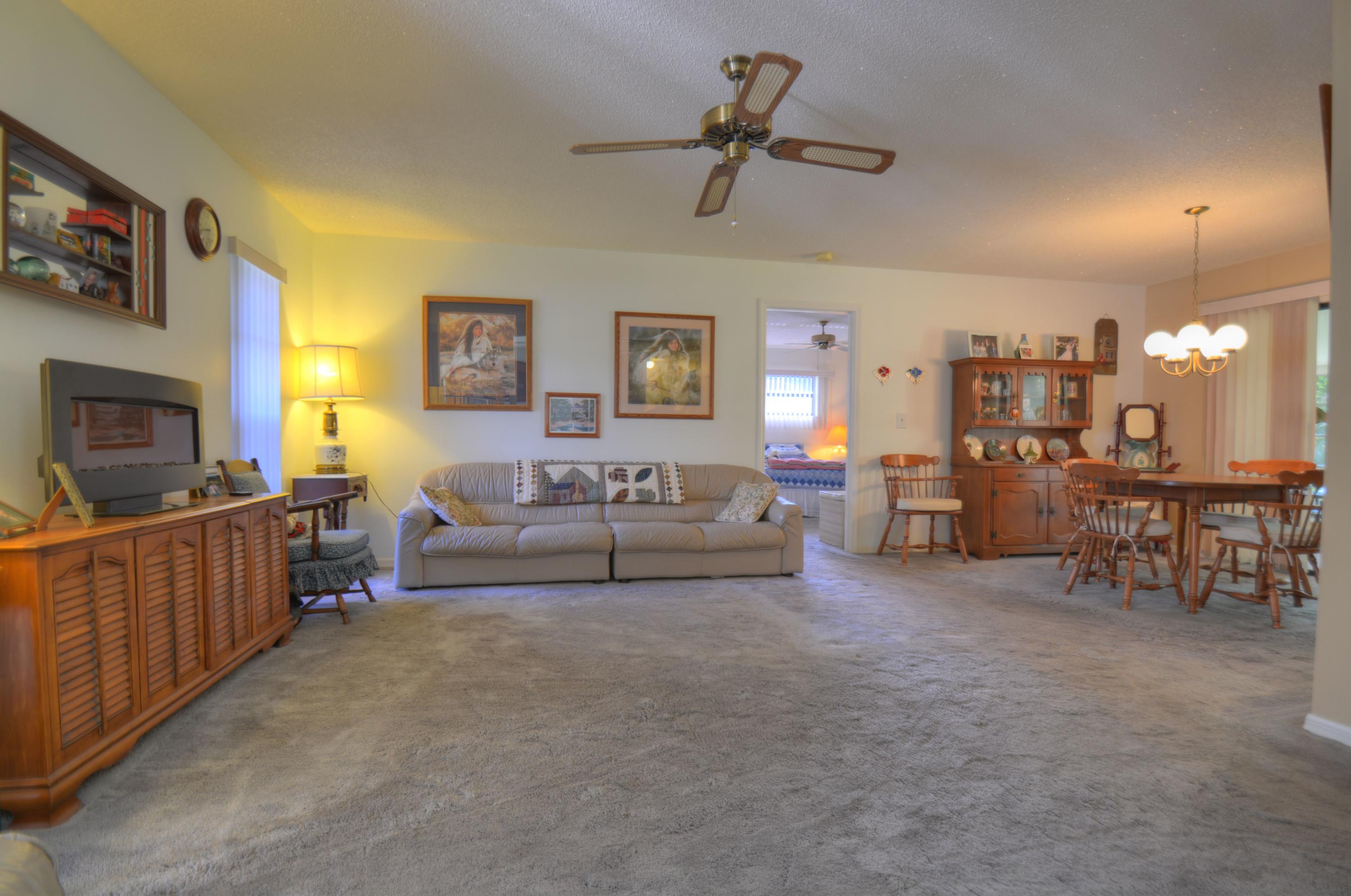 7604 Kenwood Road Fort Pierce, FL 34951 - Photo 3 of 21 Living room