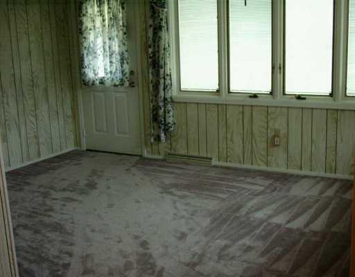 265 Wheeler Street McKees Rocks, PA 15136 - Photo 5 of 6 Den/Family/Great Room.